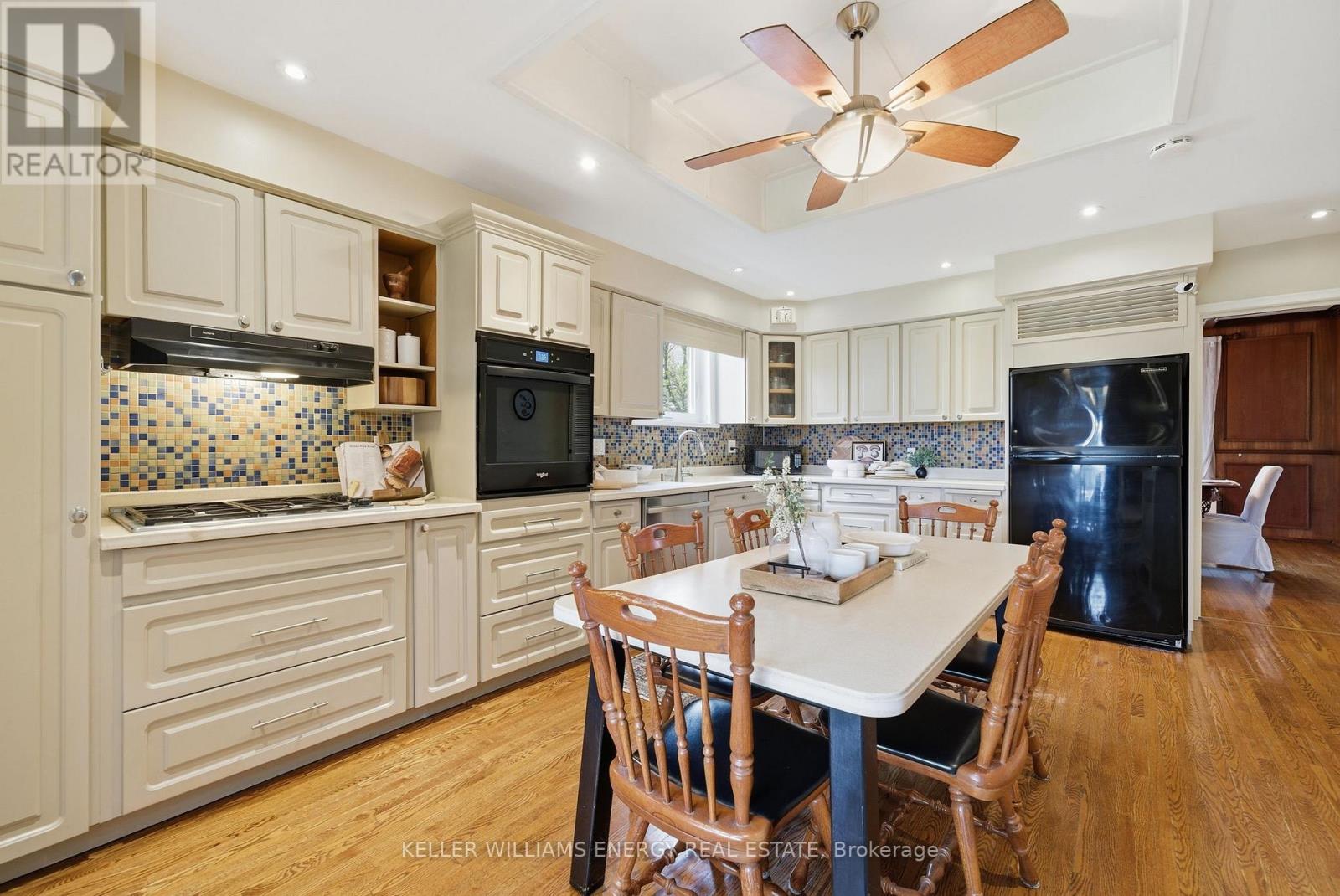 452 Simcoe Street N, Oshawa, Ontario  L1G 4T6 - Photo 4 - E13062034