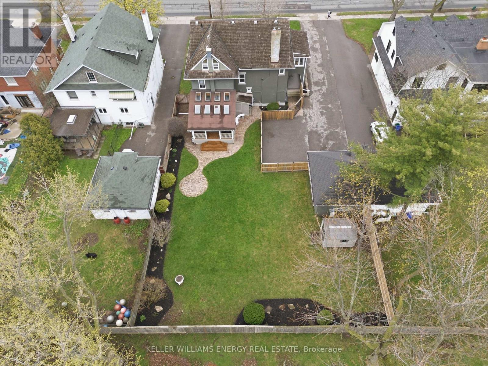 452 Simcoe Street N, Oshawa, Ontario  L1G 4T6 - Photo 43 - E13062034