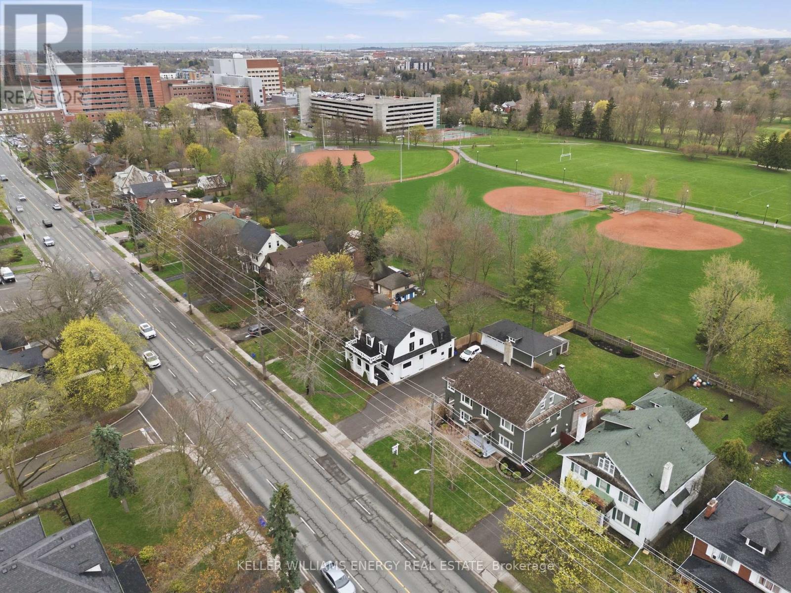 452 Simcoe Street N, Oshawa, Ontario  L1G 4T6 - Photo 47 - E13062034