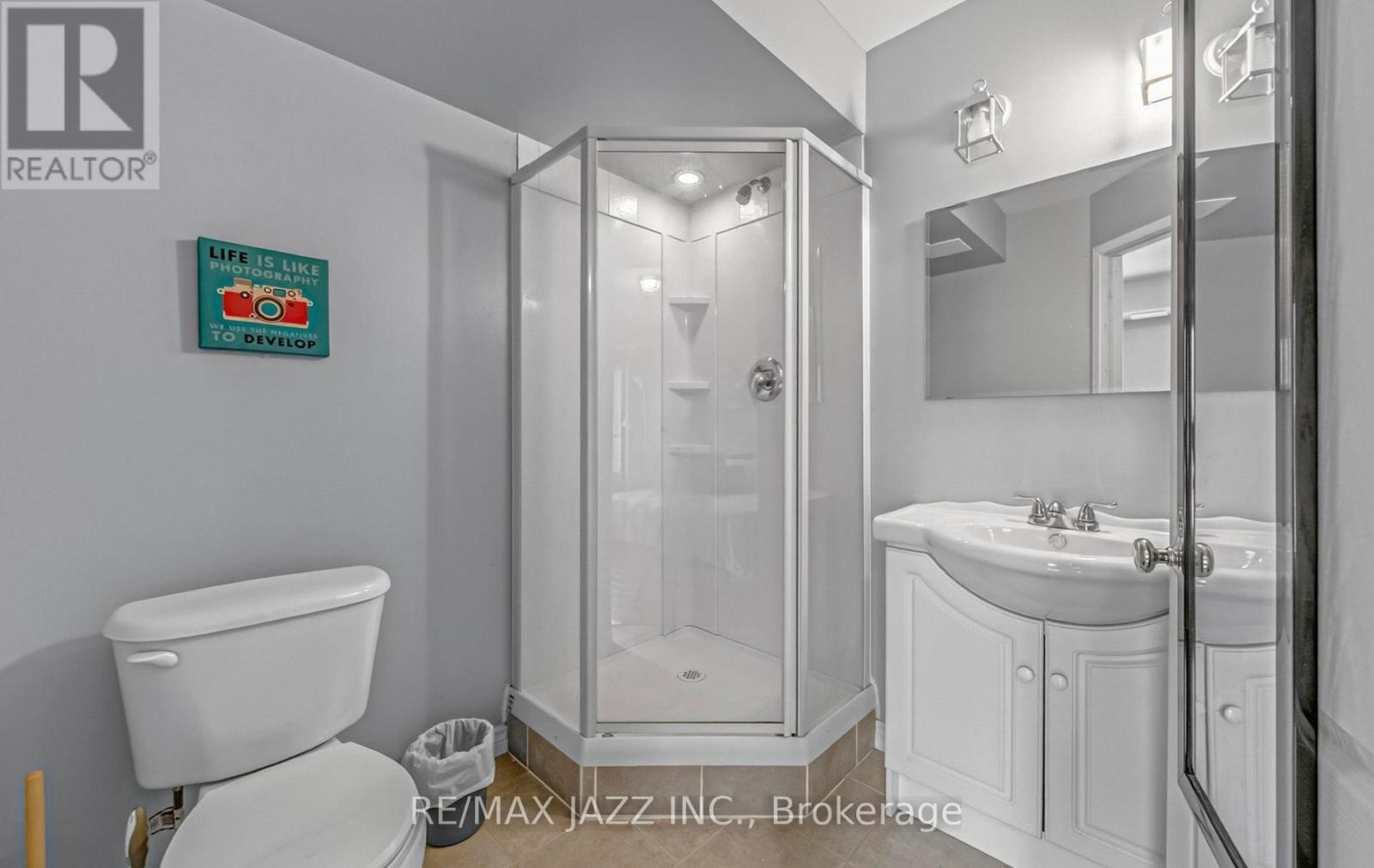 29 - 1100 Begley Street, Pickering, Ontario  L1W 4B3 - Photo 17 - E13062038