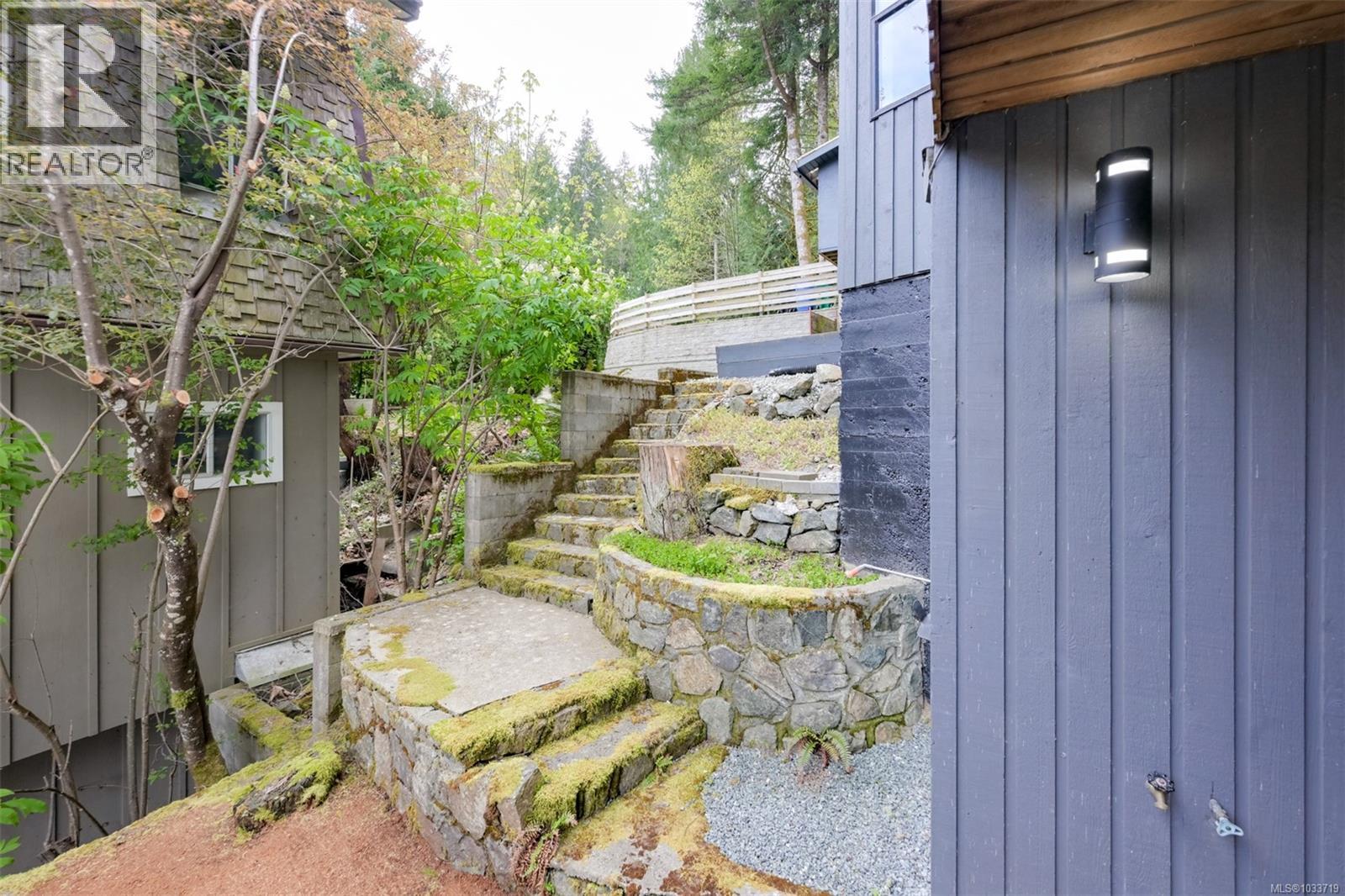 2719 West Shawnigan Lake Rd, Shawnigan Lake, British Columbia  V8H 2E3 - Photo 79 - 1033719