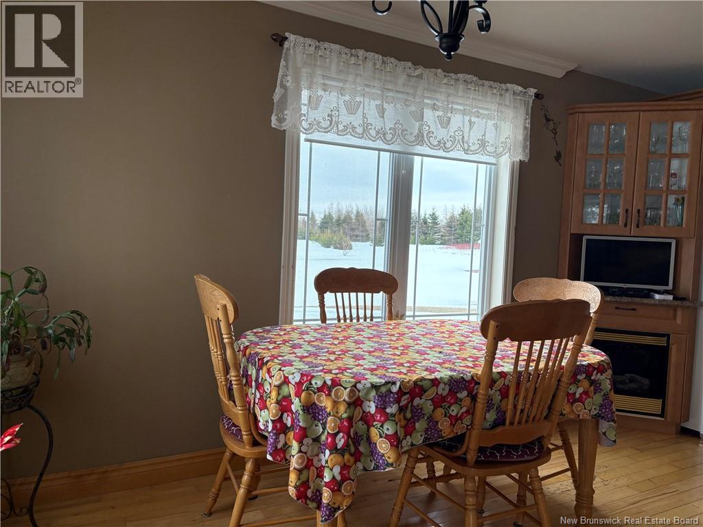 78 Rue Des Champs, Pointe-Verte, New Brunswick  E8J 2V4 - Photo 12 - NB136240