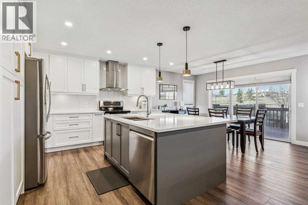153 Panamount Close NW, Calgary, Alberta  T3K 5P6 - Photo 6 - A2304926