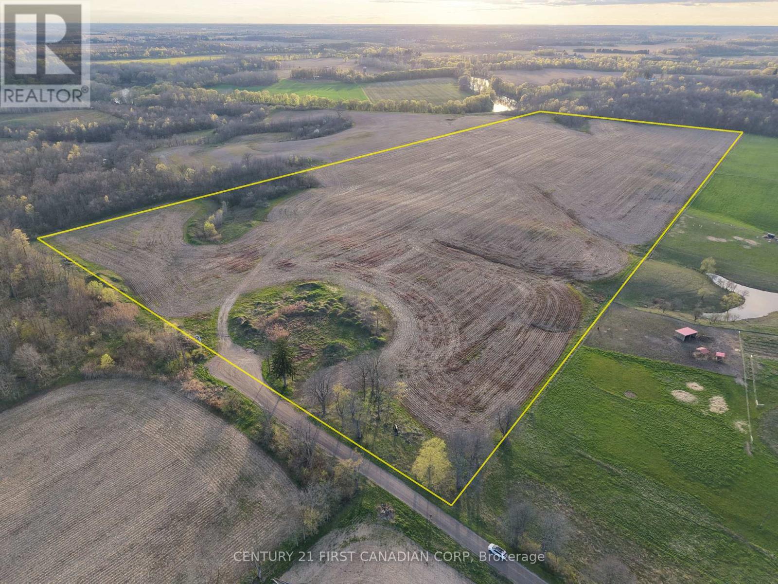 24688 Carroll Line, West Elgin, Ontario  N0L 2P0 - Photo 2 - X13061998