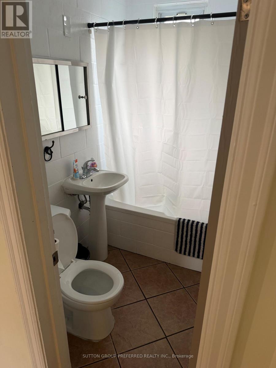 335 Vancouver Street, London East, Ontario  N5W 4S5 - Photo 5 - X13062096