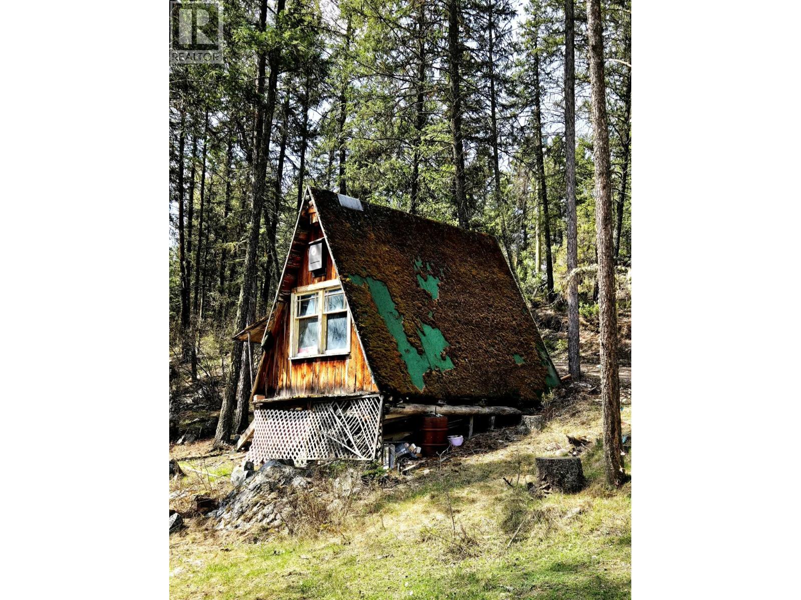 5648 Lazy Lake Road, Wasa, British Columbia  V0B 2K0 - Photo 47 - 10385067