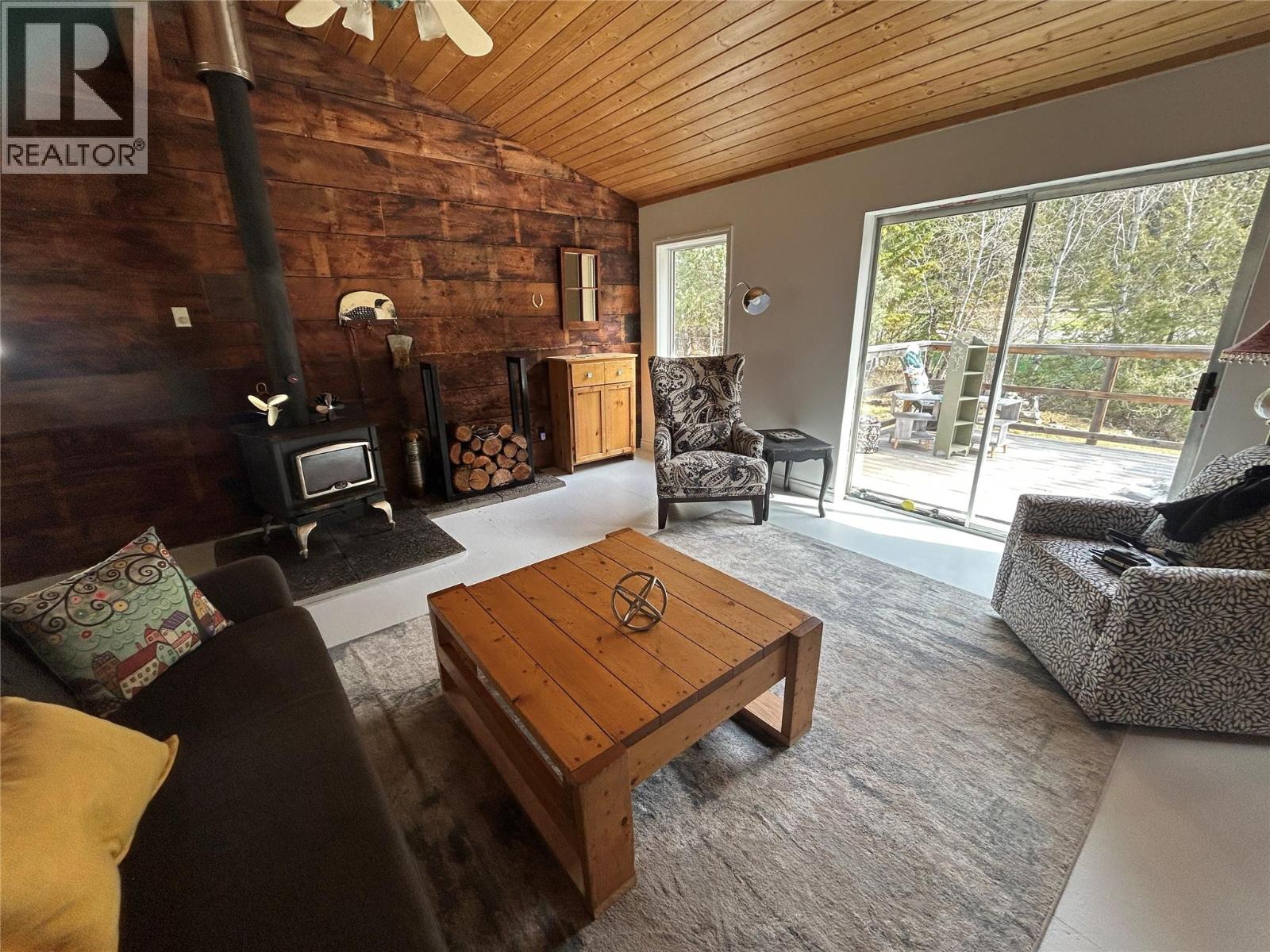 5648 Lazy Lake Road, Wasa, British Columbia  V0B 2K0 - Photo 16 - 10385067