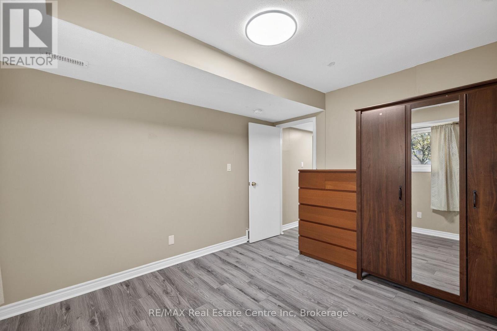 9 Sanderson Drive, Guelph, Ontario  N1H 6T7 - Photo 32 - X13061944