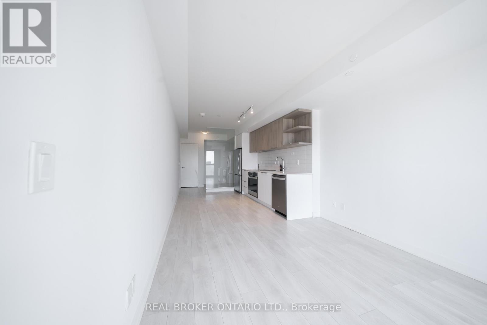 1601 - 6 Sonic Way, Toronto, Ontario  M3C 0P1 - Photo 12 - C13061736