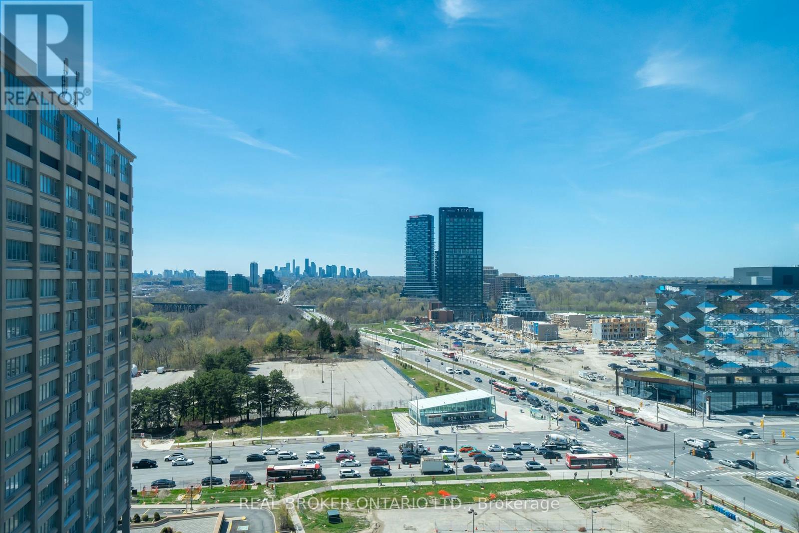 1601 - 6 Sonic Way, Toronto, Ontario  M3C 0P1 - Photo 20 - C13061736