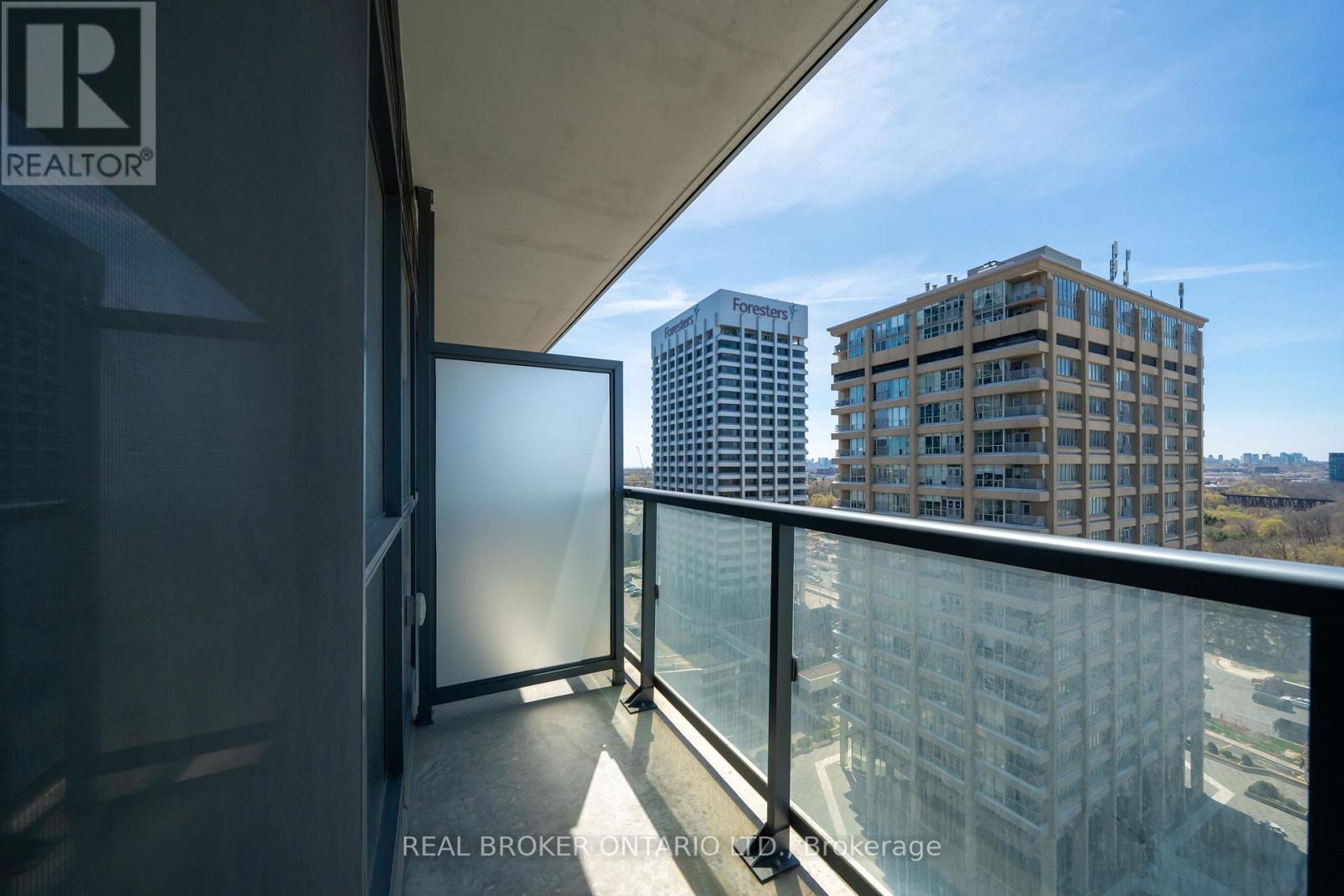 1601 - 6 Sonic Way, Toronto, Ontario  M3C 0P1 - Photo 27 - C13061736