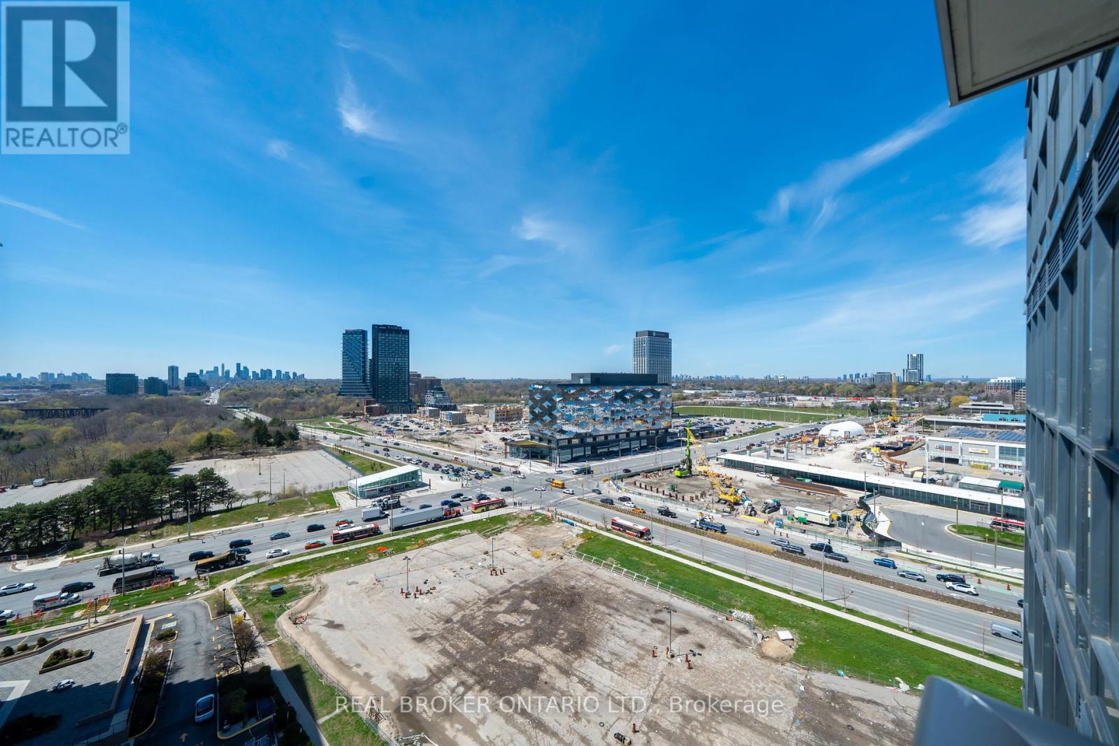 1601 - 6 Sonic Way, Toronto, Ontario  M3C 0P1 - Photo 30 - C13061736