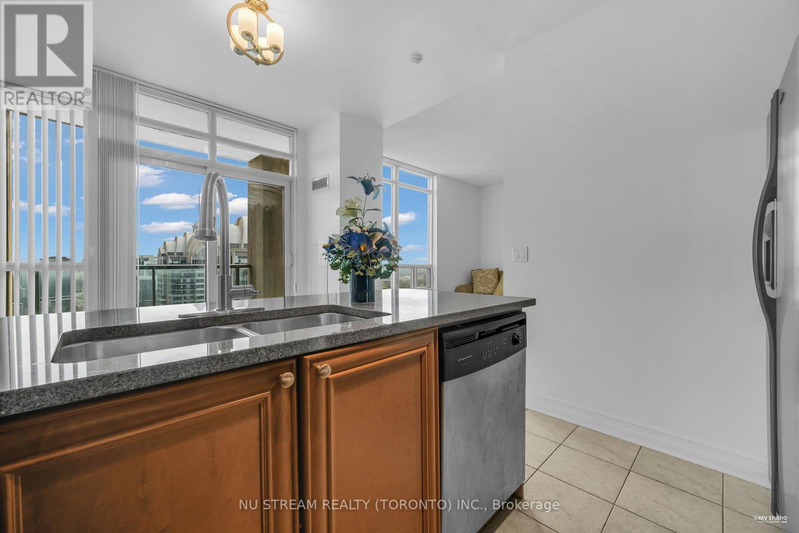 Ph304 - 17 Barberry Place, Toronto, Ontario  M2K 3E2 - Photo 14 - C13061810