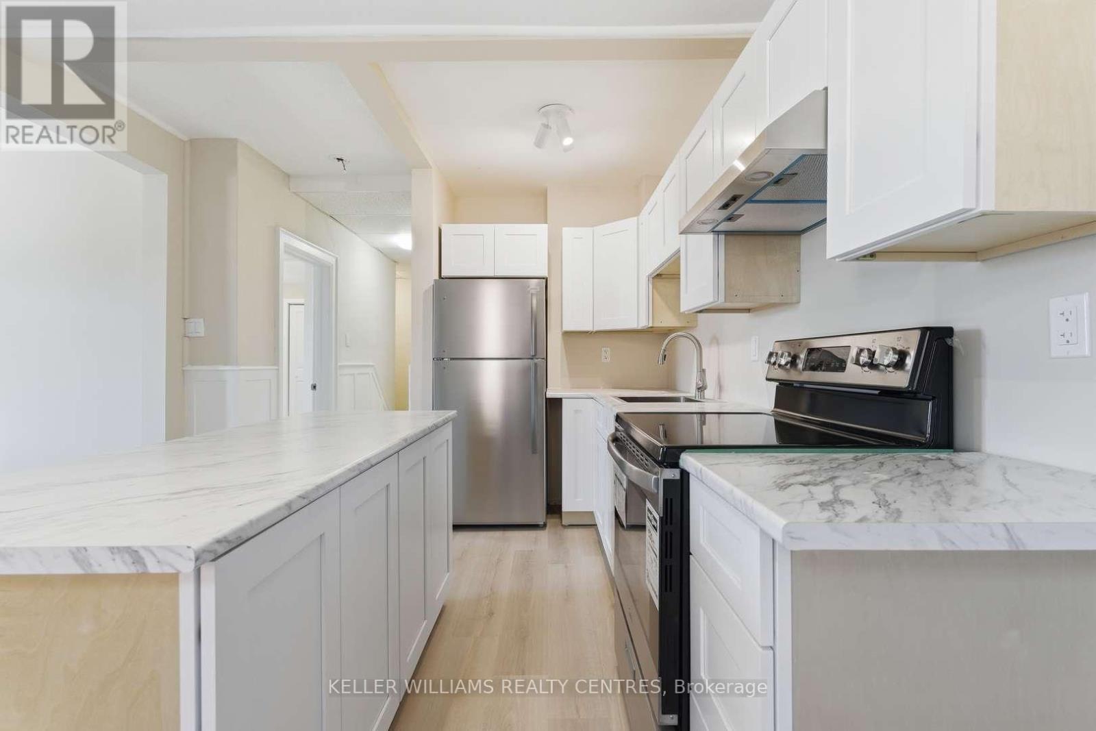 42 Mansfield Avenue, Toronto, Ontario  M6J 2B2 - Photo 20 - C13061904