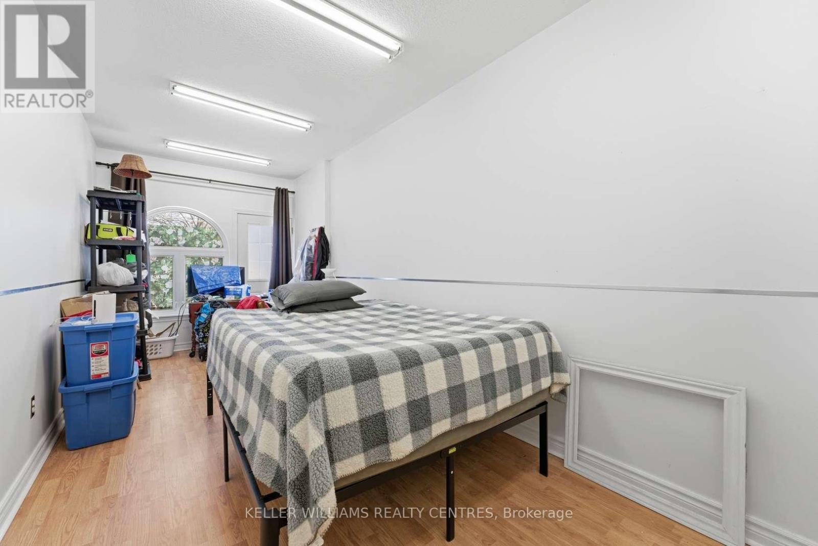 42 Mansfield Avenue, Toronto, Ontario  M6J 2B2 - Photo 28 - C13061904