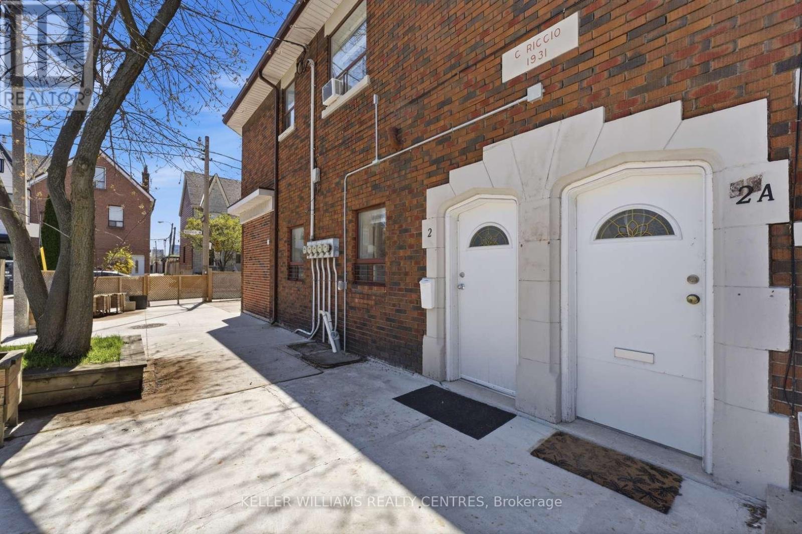 42 Mansfield Avenue, Toronto, Ontario  M6J 2B2 - Photo 32 - C13061904