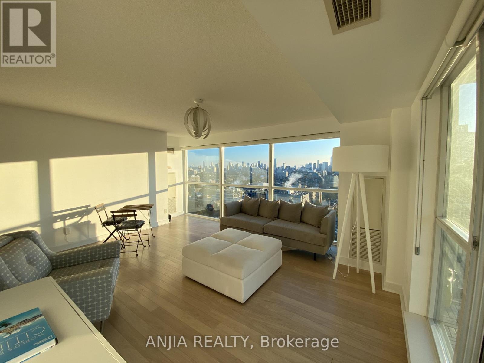 2310 - 80 Western Battery Road, Toronto, Ontario  M6K 3S1 - Photo 3 - C13061978