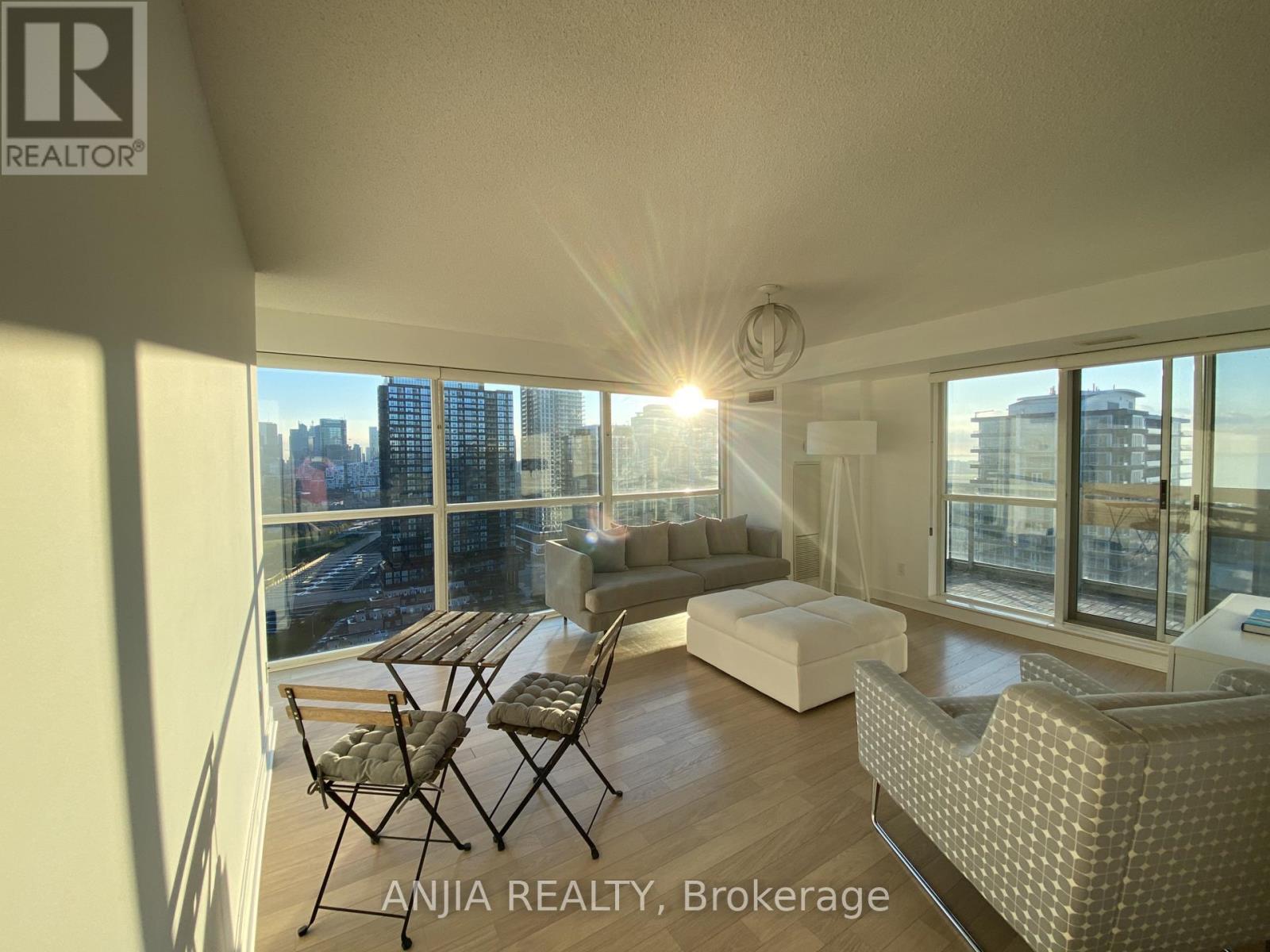 2310 - 80 Western Battery Road, Toronto, Ontario  M6K 3S1 - Photo 4 - C13061978