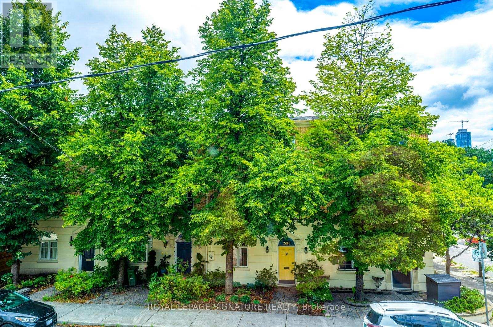 Unit A Upper - 922 King Street W, Toronto, Ontario  M5V 1P5 - Photo 8 - C13062024