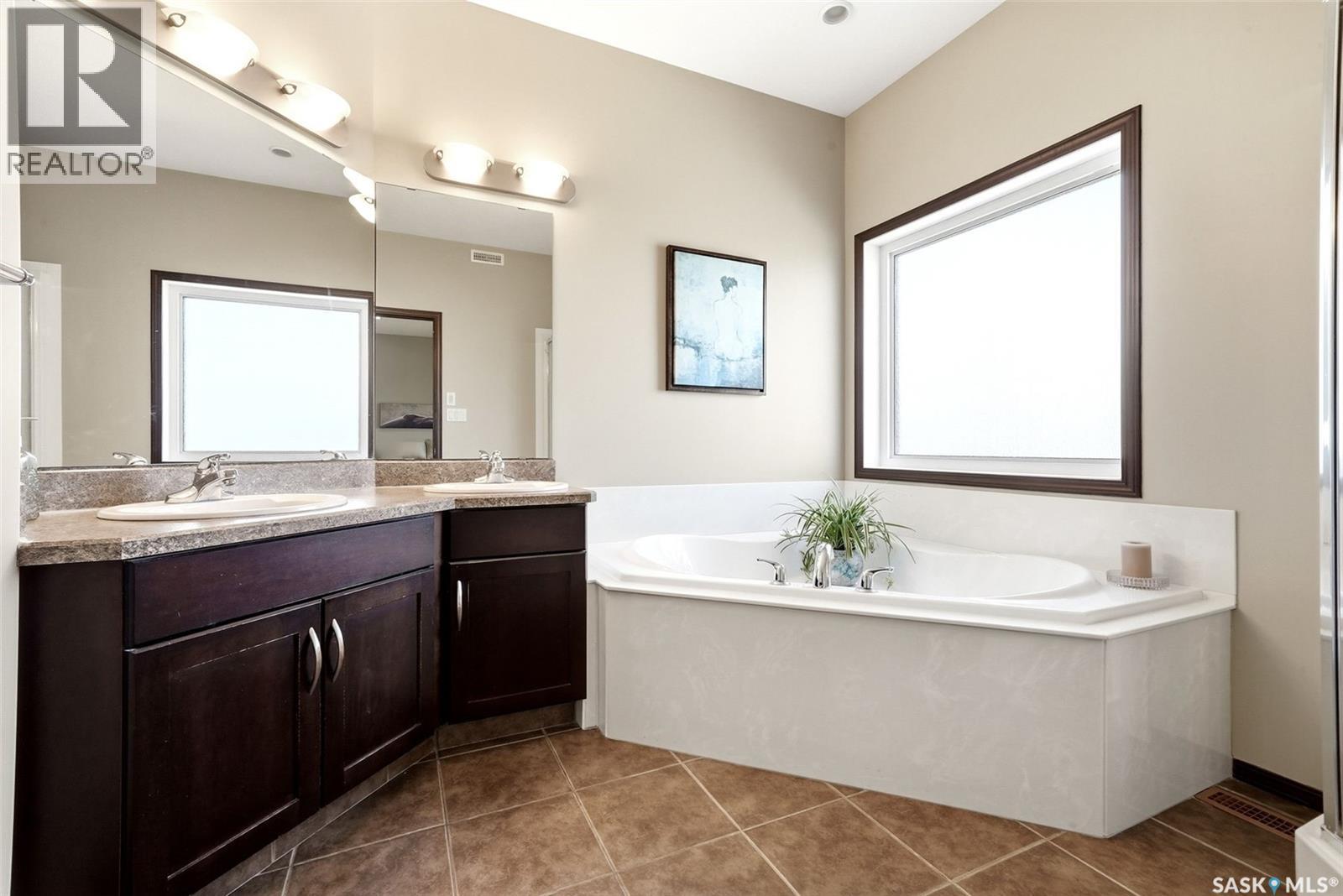 24 Bardel Crescent, Pilot Butte, Saskatchewan  S0G 3Z0 - Photo 14 - SK034364