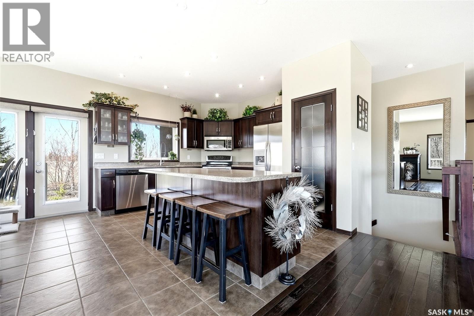 24 Bardel Crescent, Pilot Butte, Saskatchewan  S0G 3Z0 - Photo 6 - SK034364