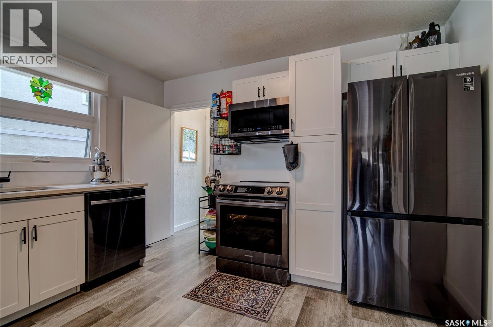1144 Campbell Street, Regina, Saskatchewan  S4T 5P6 - Photo 9 - SK034323