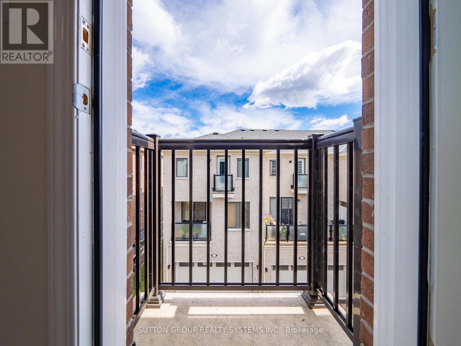 3237 Brigadier Avenue, Pickering, Ontario  L1X 0N4 - Photo 34 - E13061752