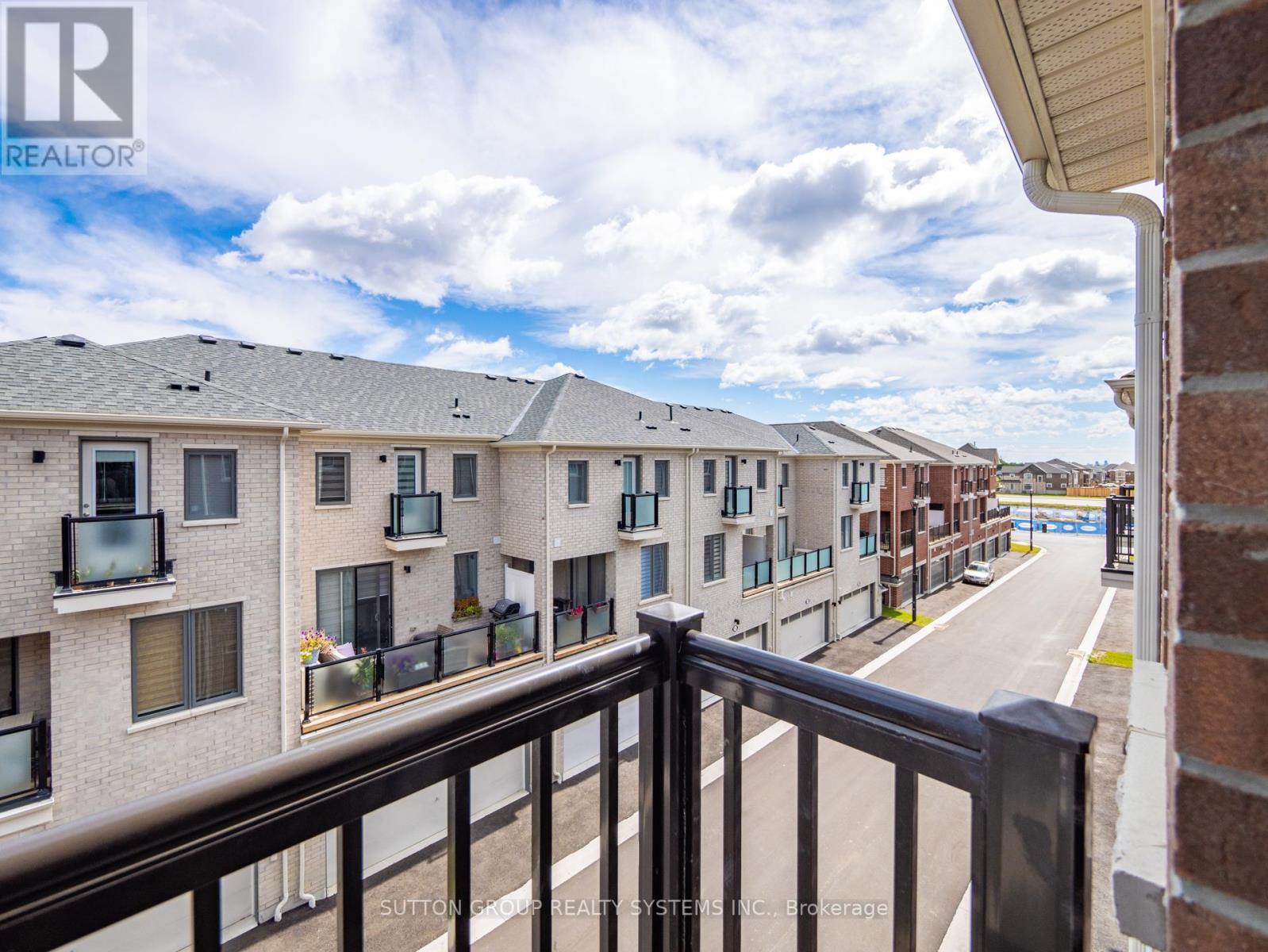 3237 Brigadier Avenue, Pickering, Ontario  L1X 0N4 - Photo 36 - E13061752