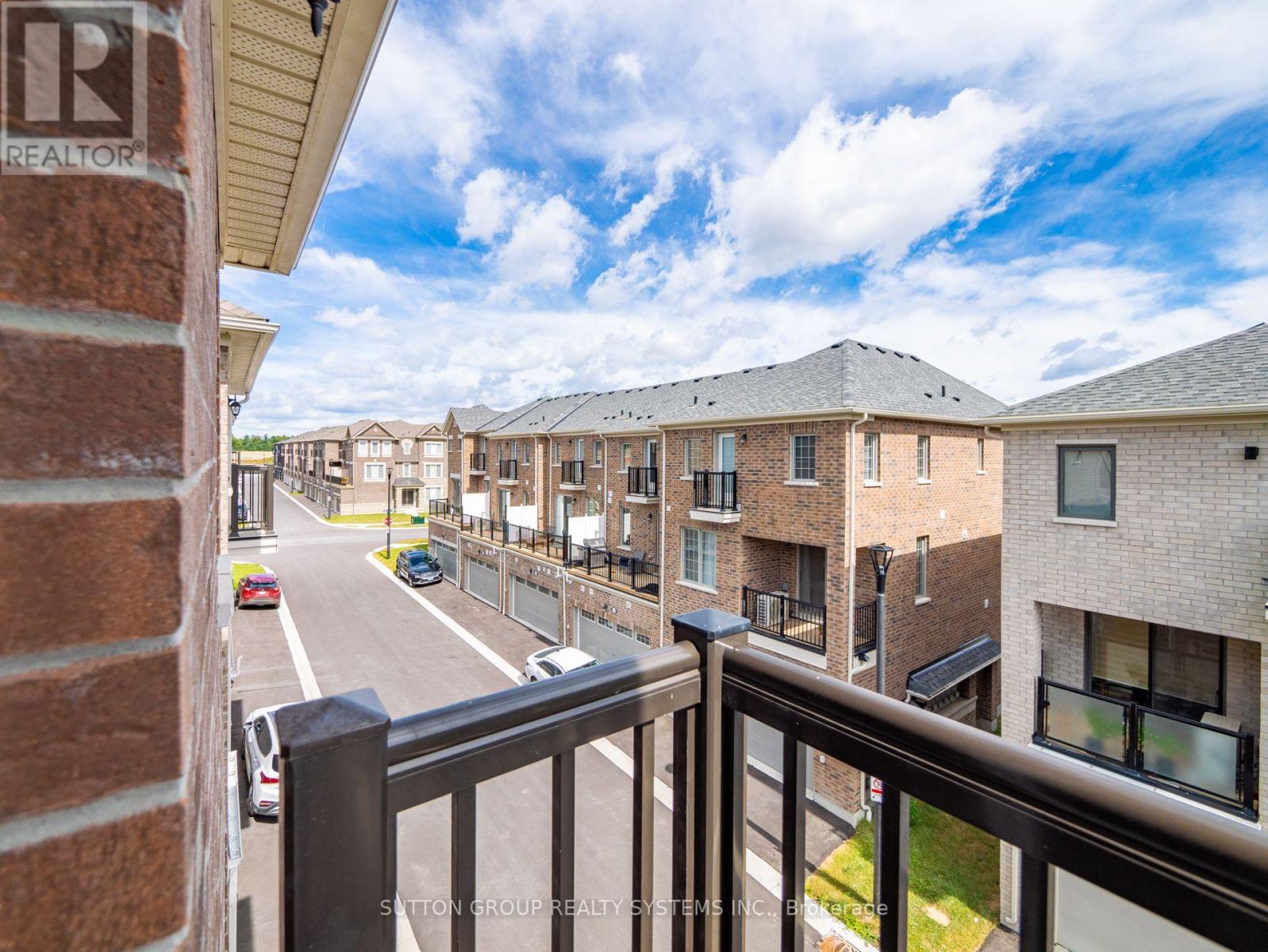 3237 Brigadier Avenue, Pickering, Ontario  L1X 0N4 - Photo 37 - E13061752