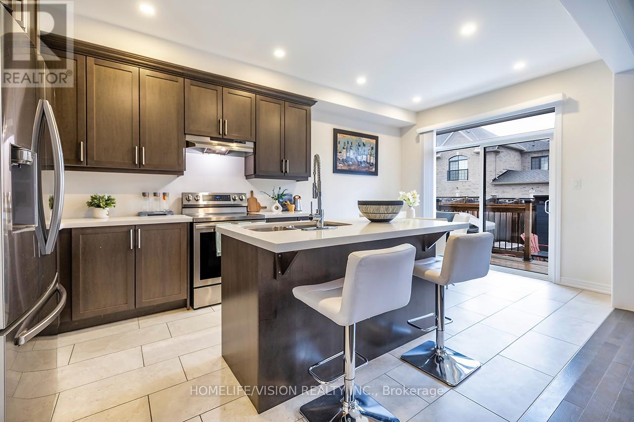 4 Dumaine Street, Whitby, Ontario  L1P 0G8 - Photo 15 - E13061816