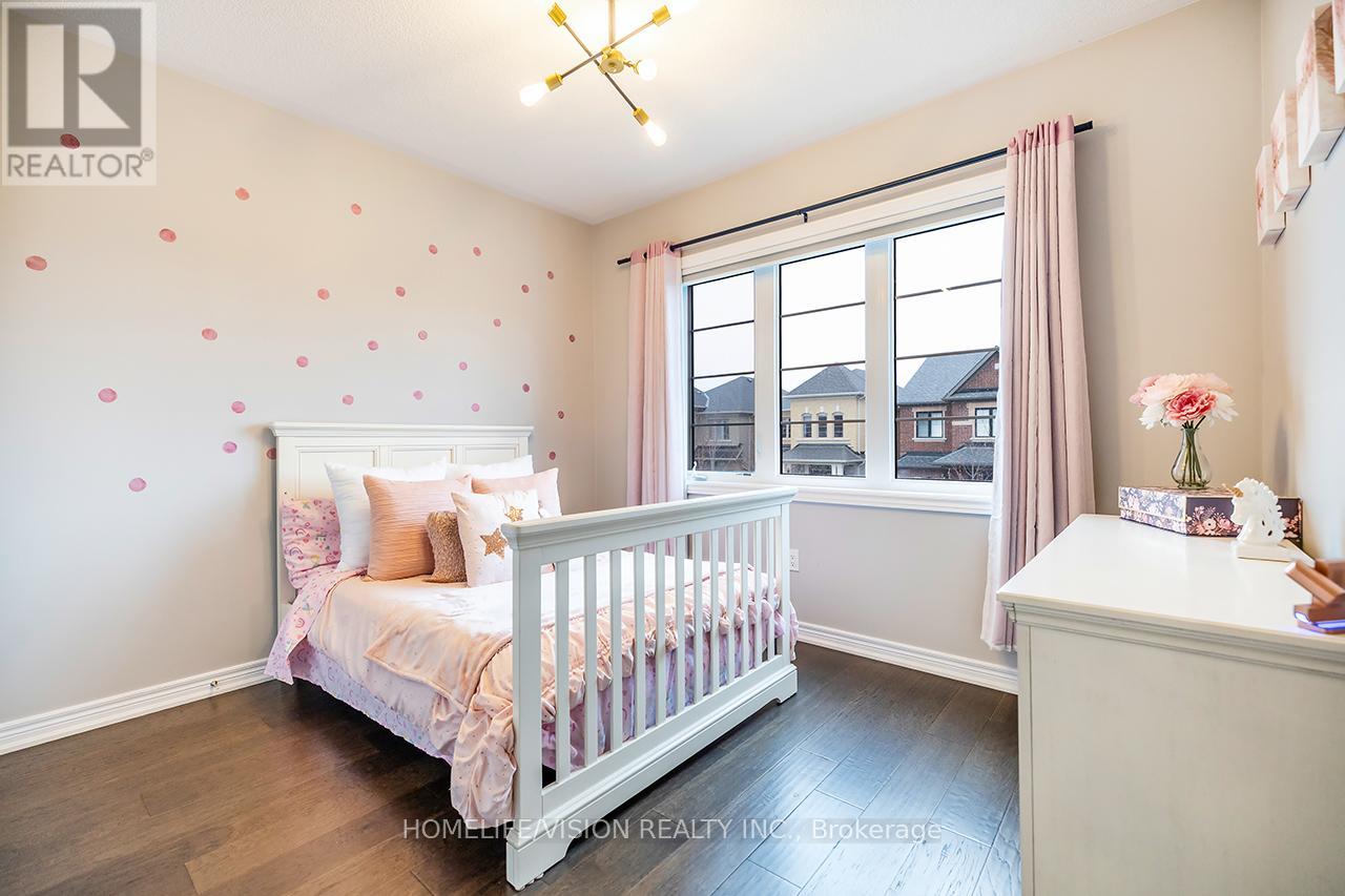 4 Dumaine Street, Whitby, Ontario  L1P 0G8 - Photo 30 - E13061816