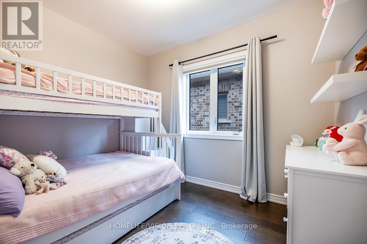 4 Dumaine Street, Whitby, Ontario  L1P 0G8 - Photo 31 - E13061816