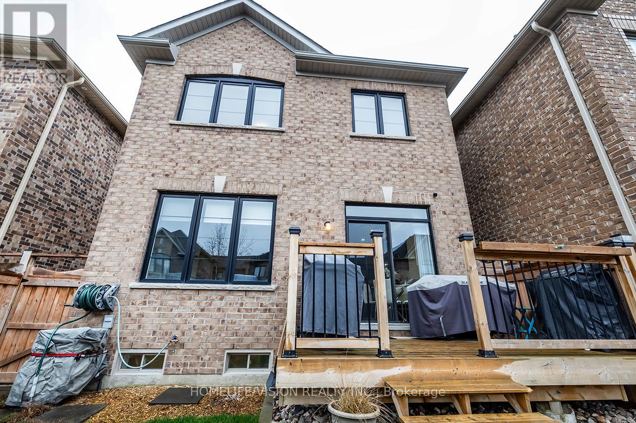 4 Dumaine Street, Whitby, Ontario  L1P 0G8 - Photo 40 - E13061816