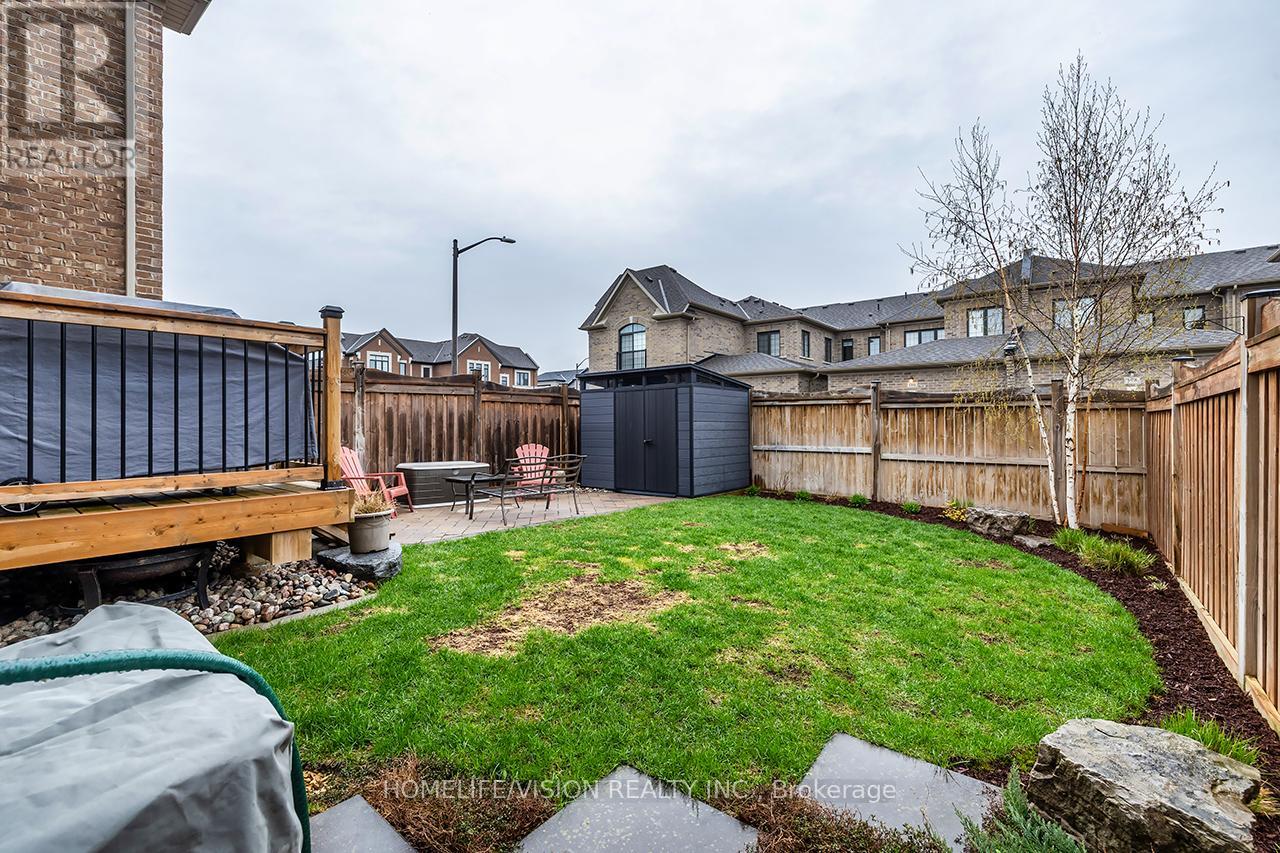 4 Dumaine Street, Whitby, Ontario  L1P 0G8 - Photo 47 - E13061816