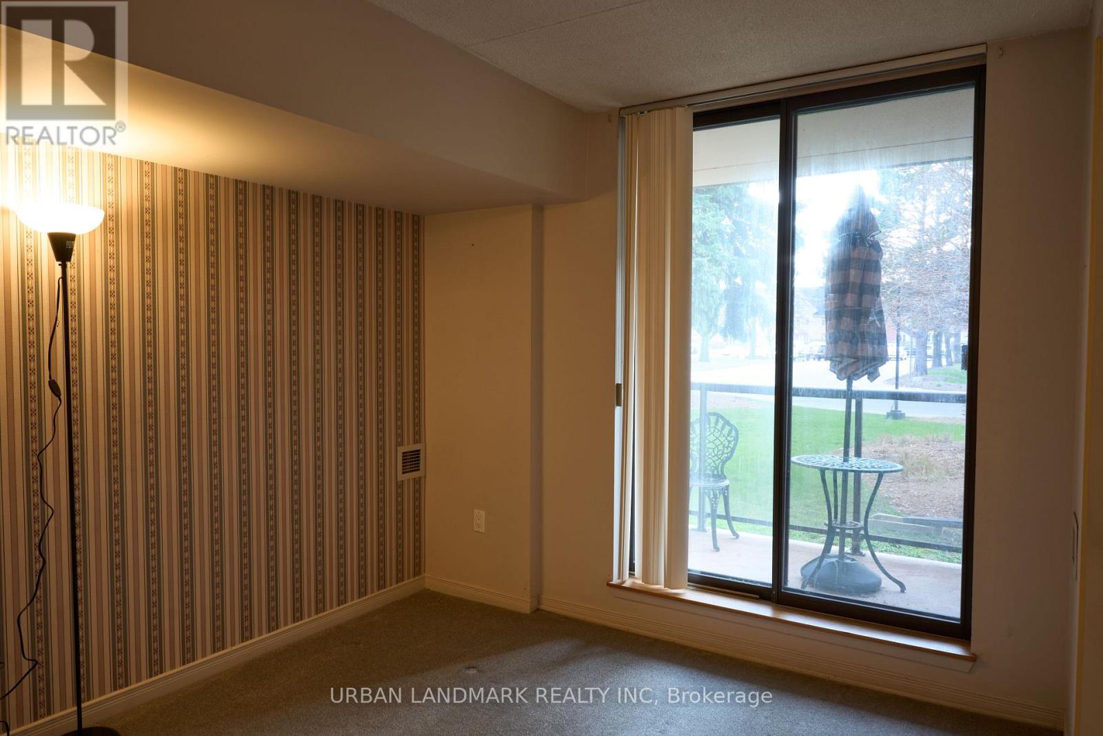 107 - 1535 Diefenbaker Court, Pickering, Ontario  L1V 3W2 - Photo 5 - E13061836