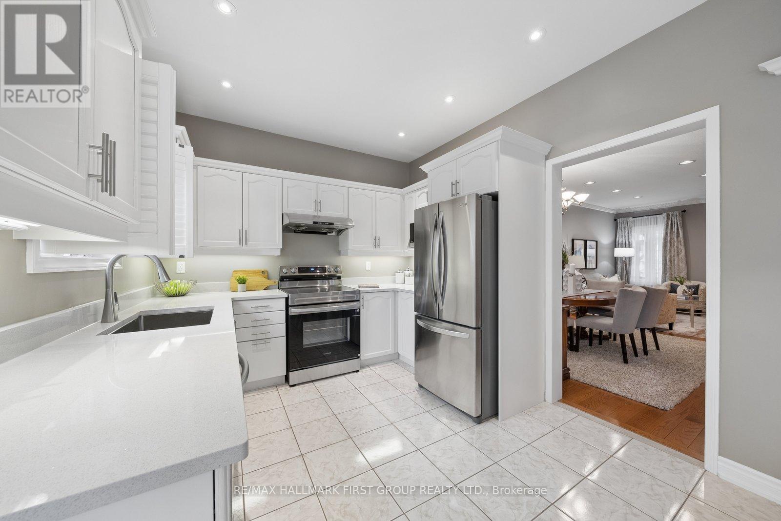 1768 White Cedar Drive, Pickering, Ontario  L1V 6Z1 - Photo 12 - E13061856