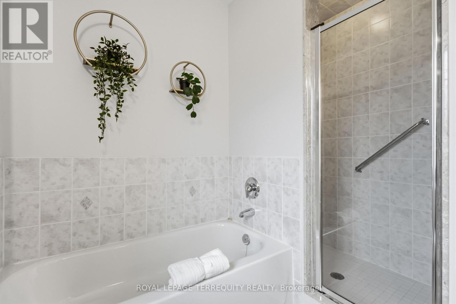 70 Stagecoach Circle, Toronto, Ontario  M1C 0A2 - Photo 24 - E13061942