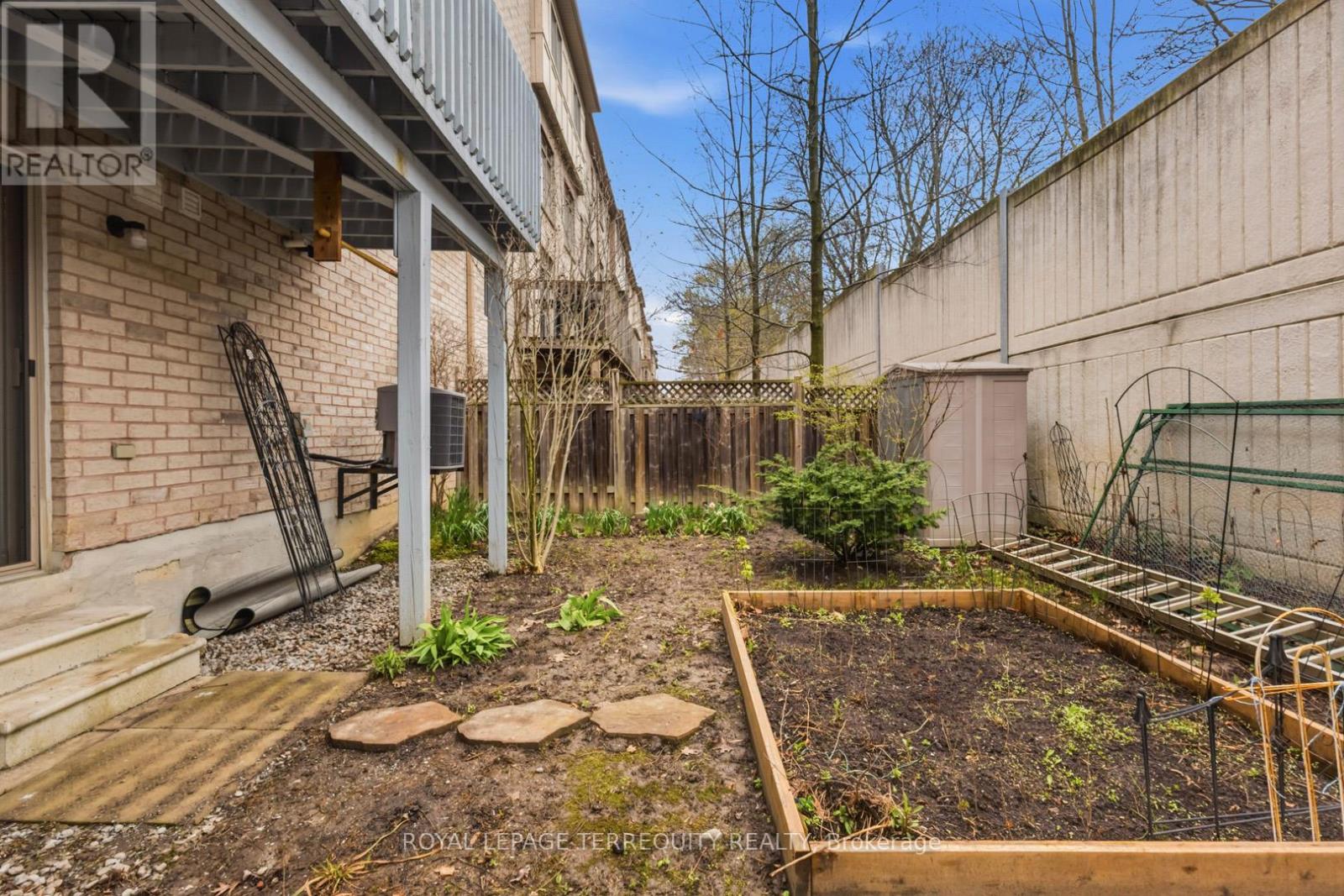 70 Stagecoach Circle, Toronto, Ontario  M1C 0A2 - Photo 37 - E13061942