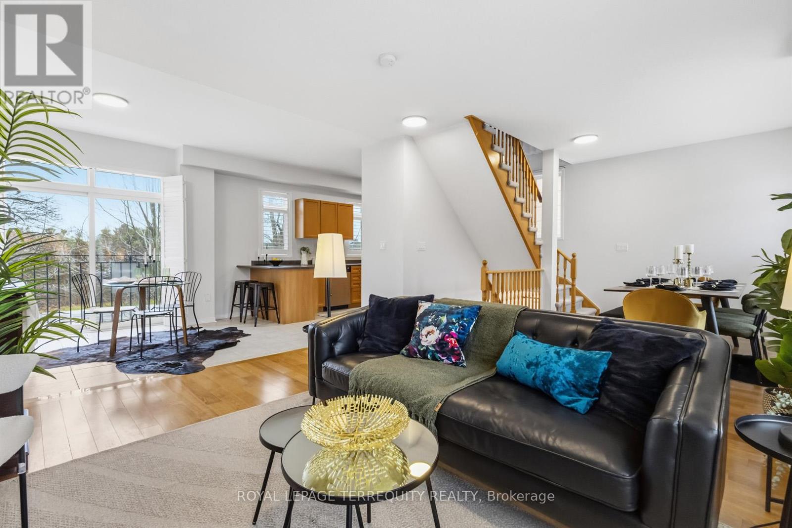 70 Stagecoach Circle, Toronto, Ontario  M1C 0A2 - Photo 5 - E13061942