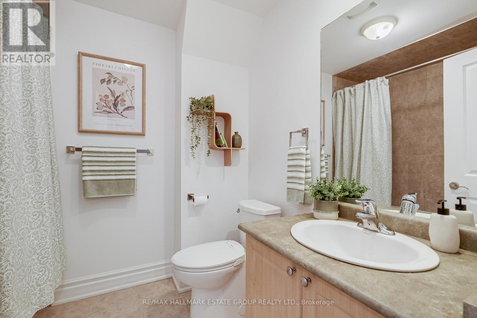 108 Pape Avenue, Toronto, Ontario  M4M 2V8 - Photo 21 - E13061954