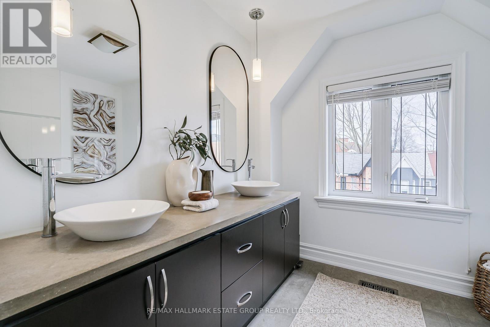 108 Pape Avenue, Toronto, Ontario  M4M 2V8 - Photo 31 - E13061954