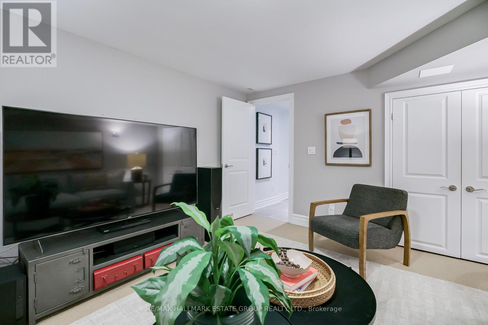 108 Pape Avenue, Toronto, Ontario  M4M 2V8 - Photo 40 - E13061954