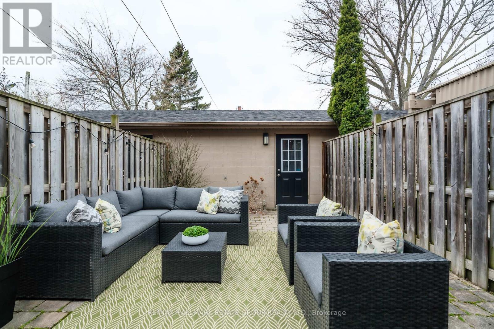 108 Pape Avenue, Toronto, Ontario  M4M 2V8 - Photo 46 - E13061954