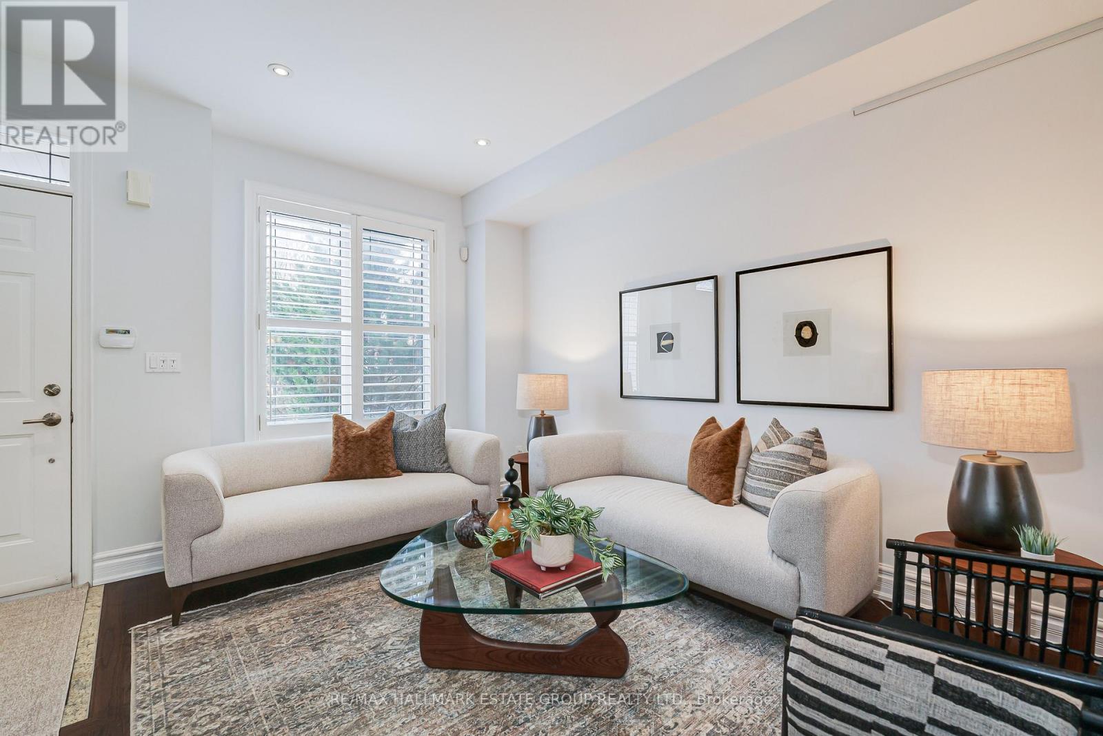 108 Pape Avenue, Toronto, Ontario  M4M 2V8 - Photo 6 - E13061954