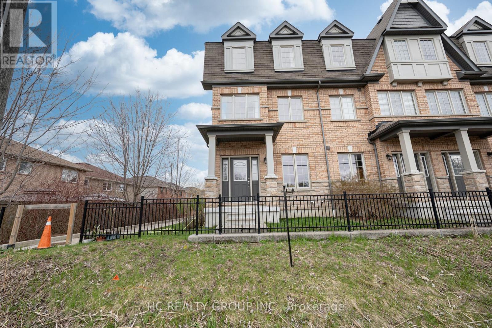 12 - 285 Finch Avenue, Pickering, Ontario  L1V 0E6 - Photo 5 - E13061976