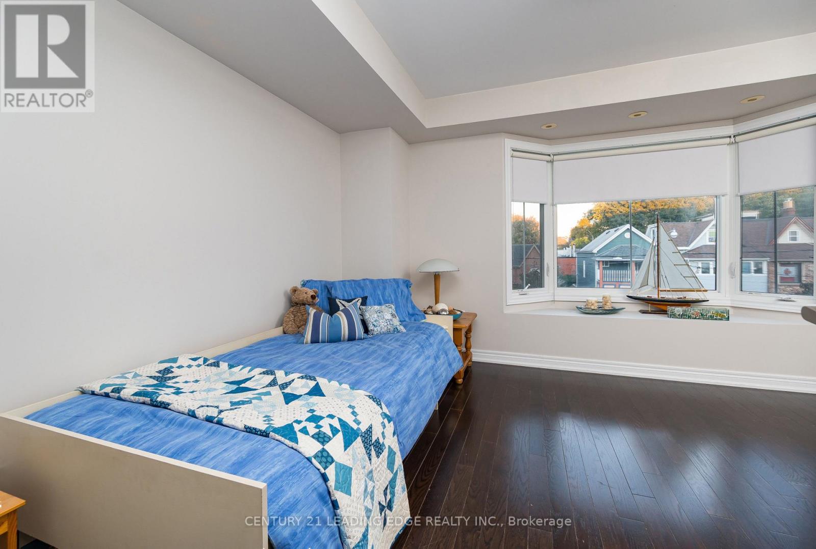 82 Woodbine Avenue, Toronto, Ontario  M4L 2A2 - Photo 21 - E13062064