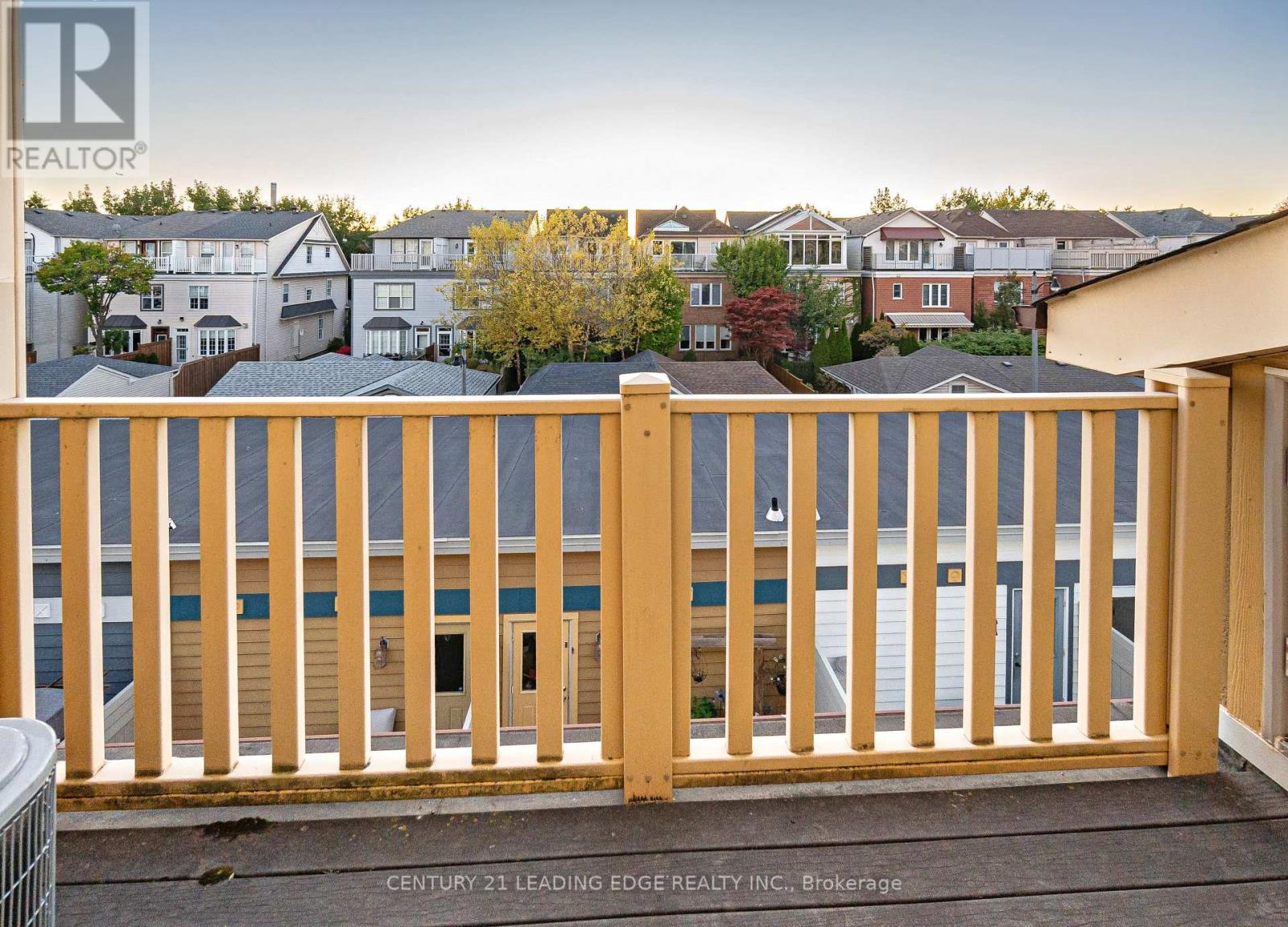 82 Woodbine Avenue, Toronto, Ontario  M4L 2A2 - Photo 26 - E13062064