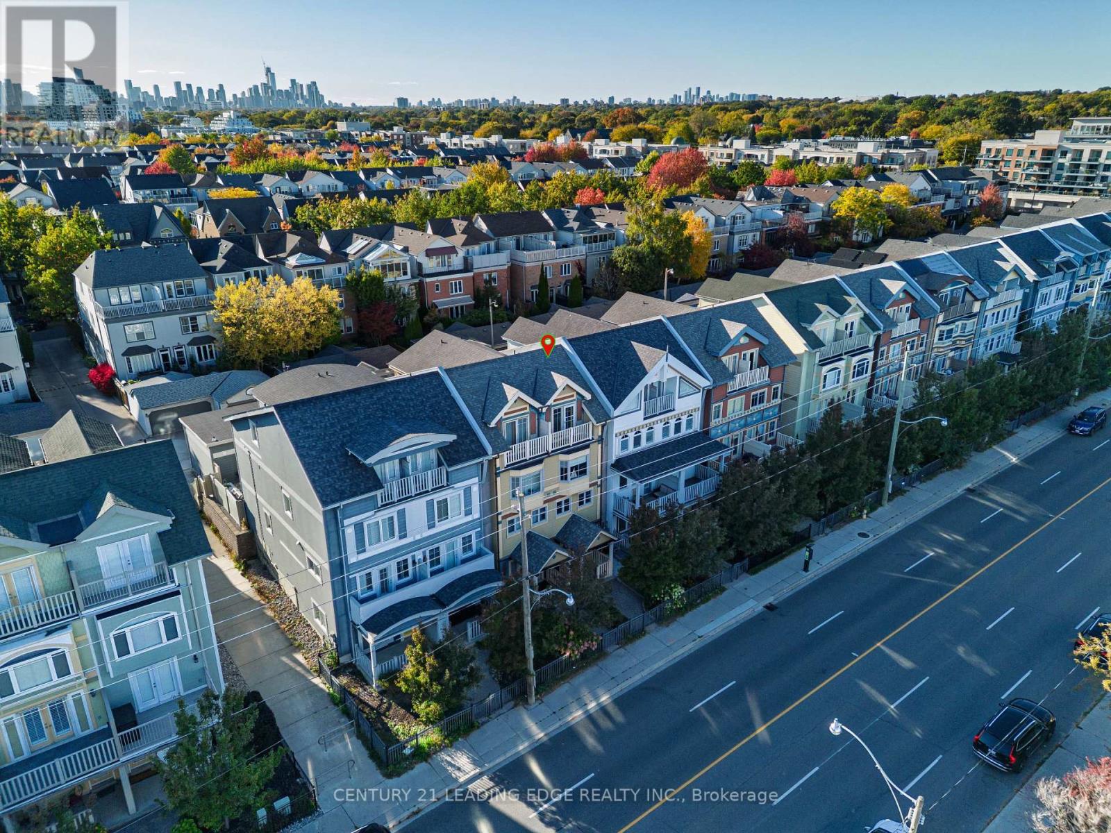 82 Woodbine Avenue, Toronto, Ontario  M4L 2A2 - Photo 3 - E13062064