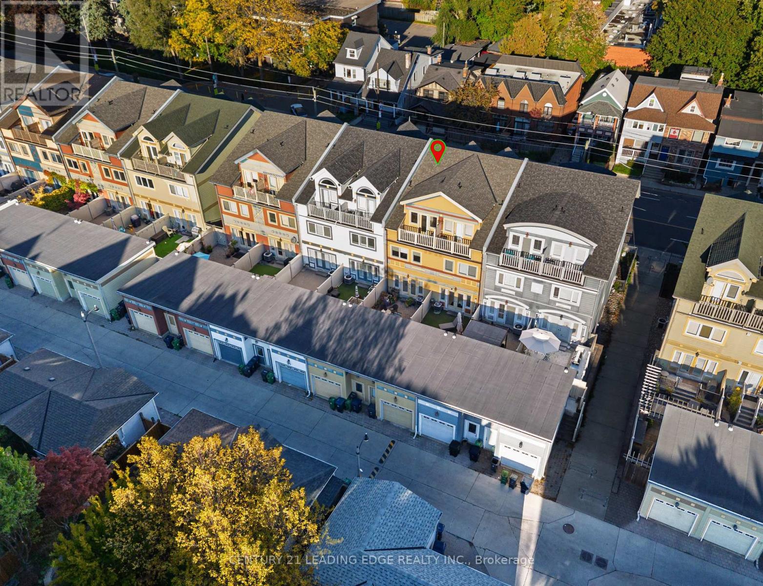 82 Woodbine Avenue, Toronto, Ontario  M4L 2A2 - Photo 36 - E13062064