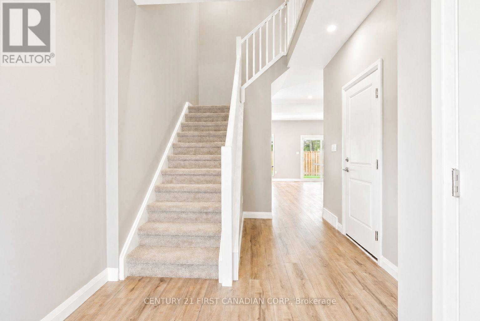 52 - 1 Miller Drive, Lucan Biddulph, Ontario  N0M 2J0 - Photo 11 - X12823582